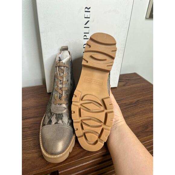 NEW Donald Pliner Eliaa Light Bronze Lace Lug Sole Boots sz 9.5 Boho Glam Sheer - Picture 9 of 11